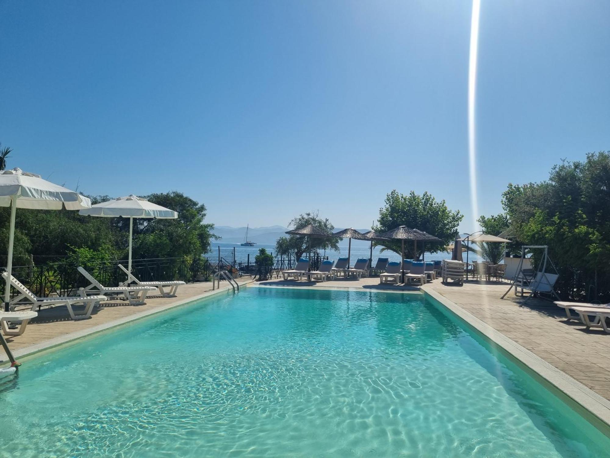 Blue Waves Corfu * Kavos